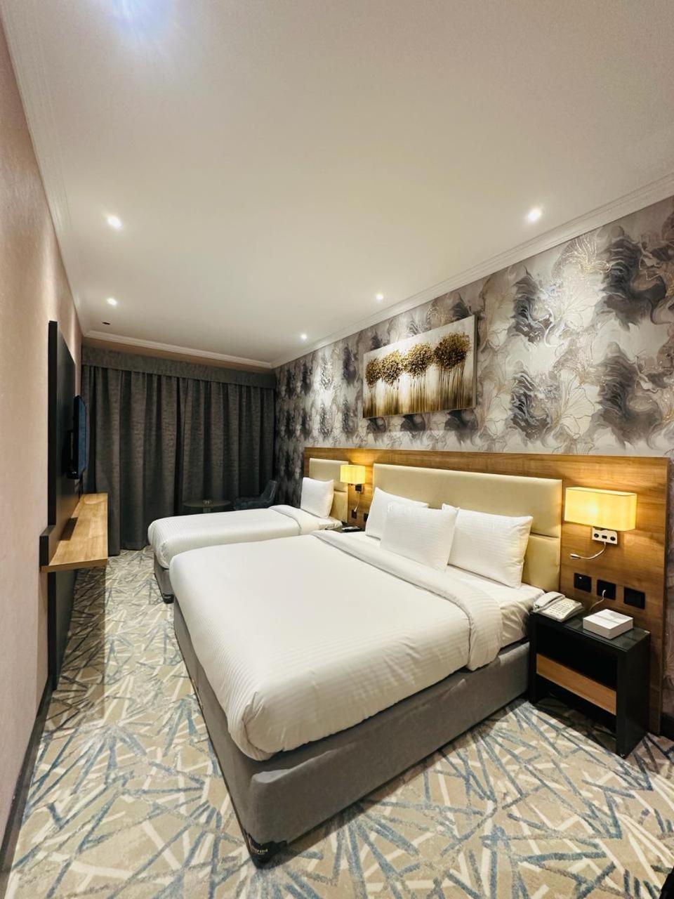 Sky Park Hotel Dubai Exterior photo