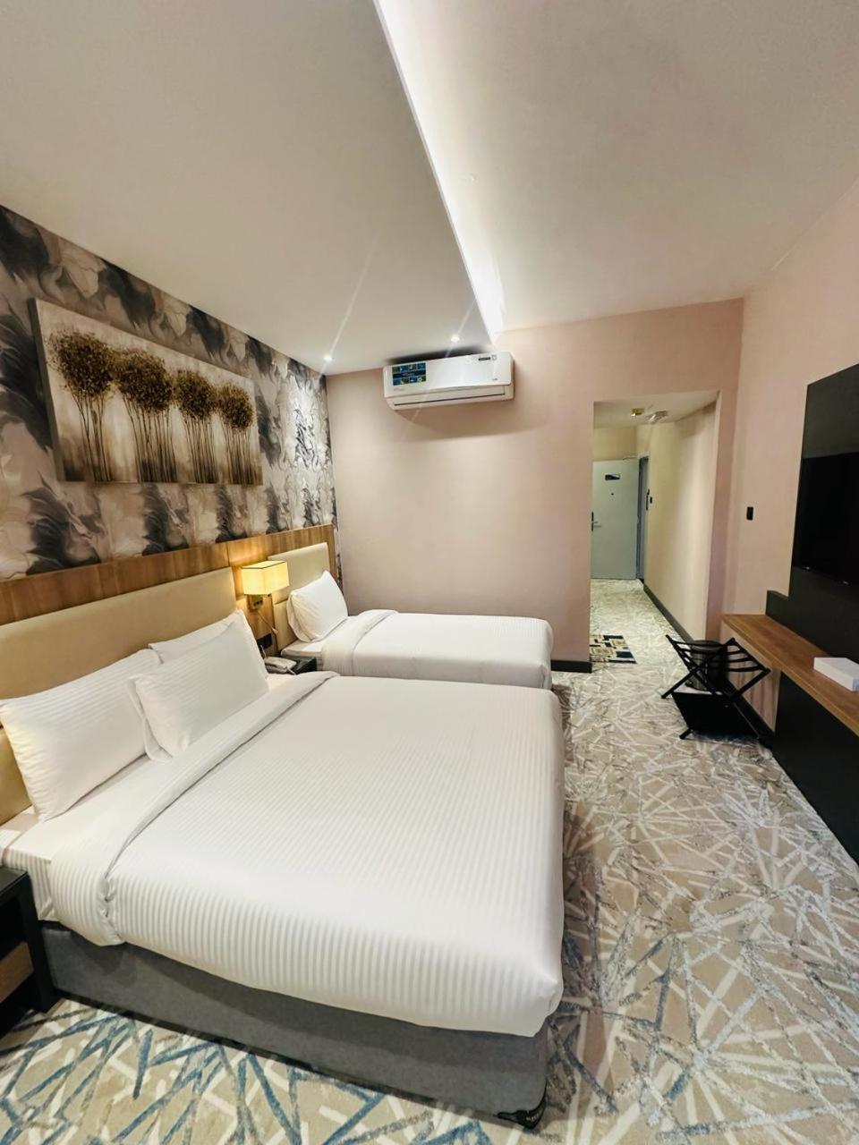 Sky Park Hotel Dubai Exterior photo